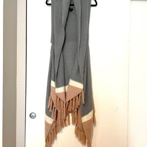 Coco + Carmen Super Soft Long Sweater Cardigan with Fringe, size L XL, Grey